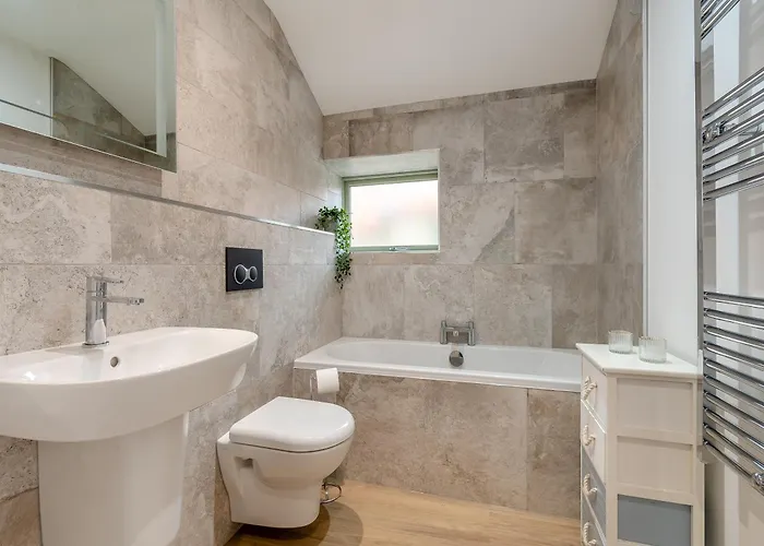 Wheel House - Uk41247