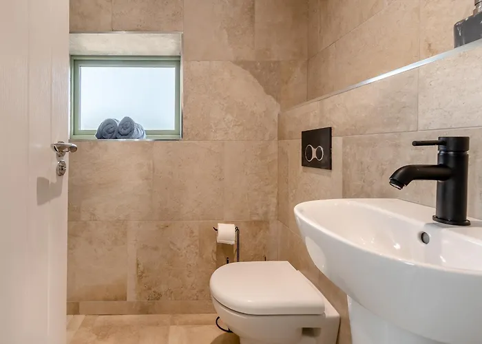 Wheel House - Uk41247 Hawsker